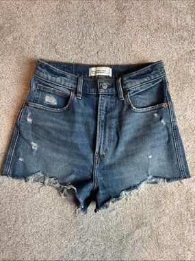 Abercrombie & Fitch Distressed Denim Cutoff Shorts - Blue size 26